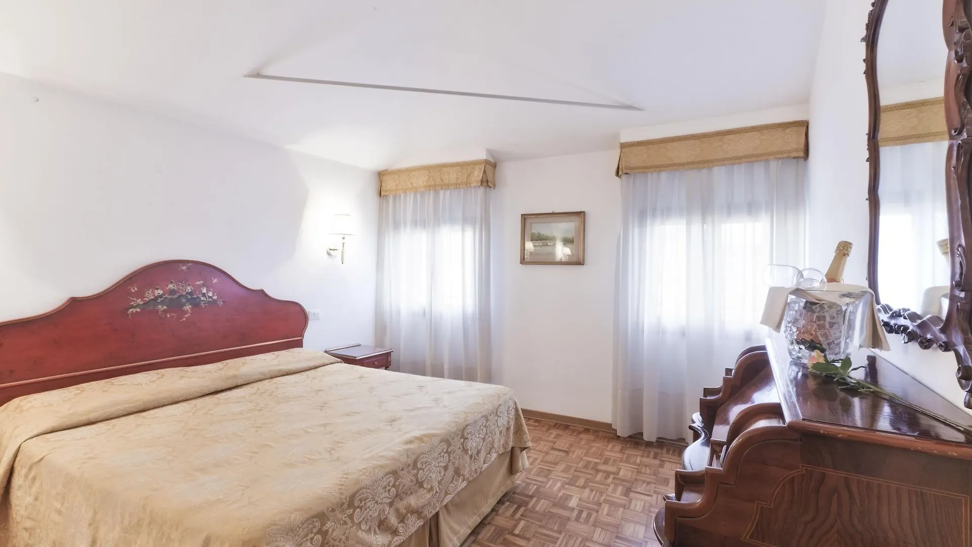 Palazzo Cendon Piano Antico Hotel Velence 3*,