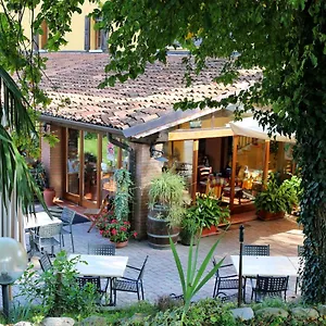 Cascina Le Volpi Italia